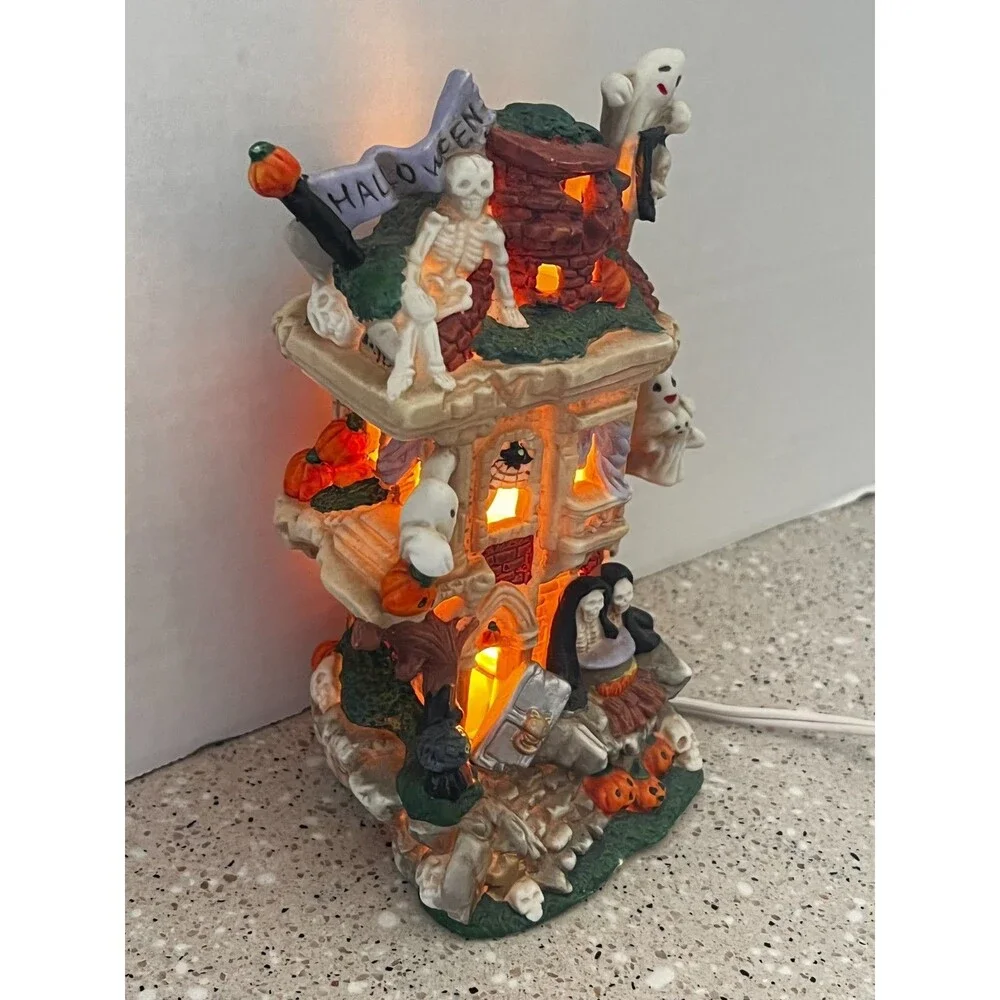 Porcelain Lighted Haunted House Halloween Ghost Pumpkin Skeleton Village READ